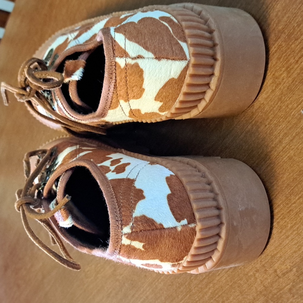 FLASH SALE Jeffrey Campbell Brown and White Leather (Callf Hair) - Picture 3 of 5